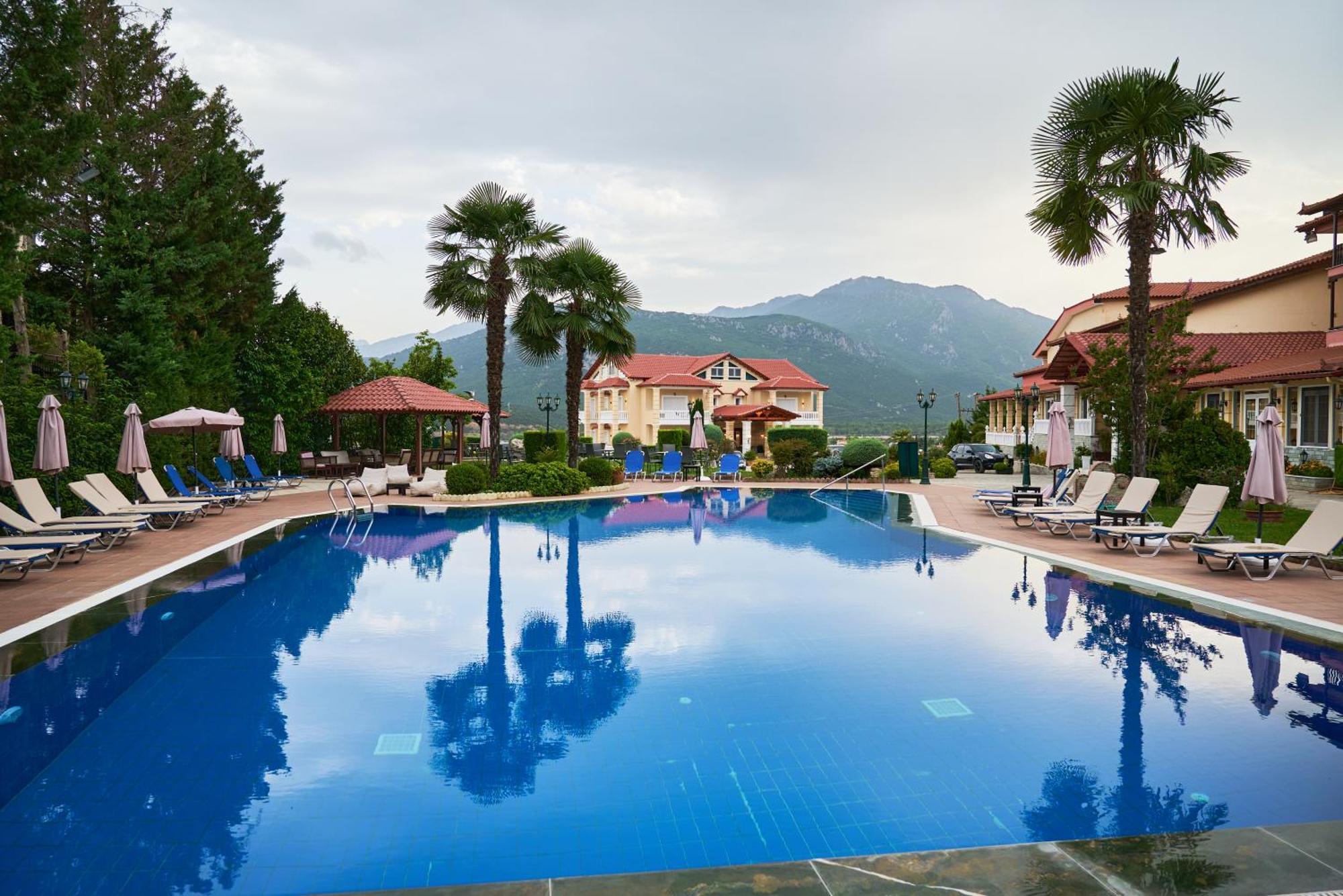 Famissi Suites 2 Kalampáka Dış mekan fotoğraf